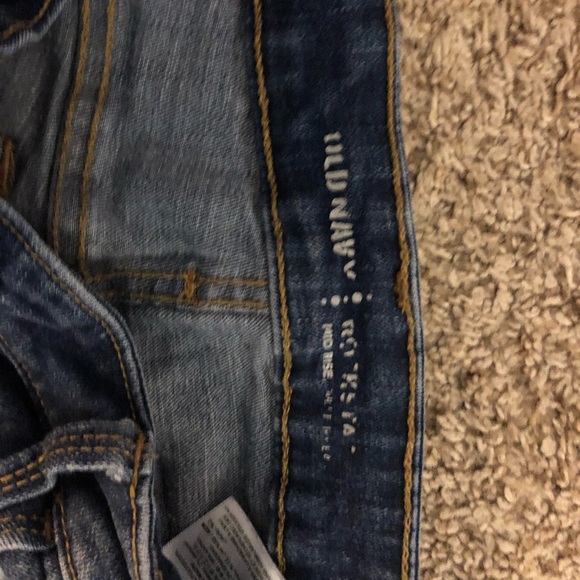 Ripped Old Navy Jeans - Picture 2 of 2